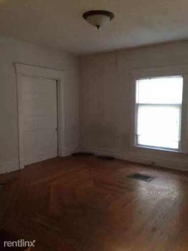 Main picture of 739 Academy St