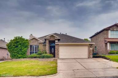 Main picture of 9633 Maryville Ln