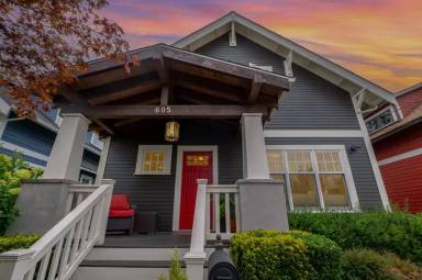 Main picture of 605 20th Ave