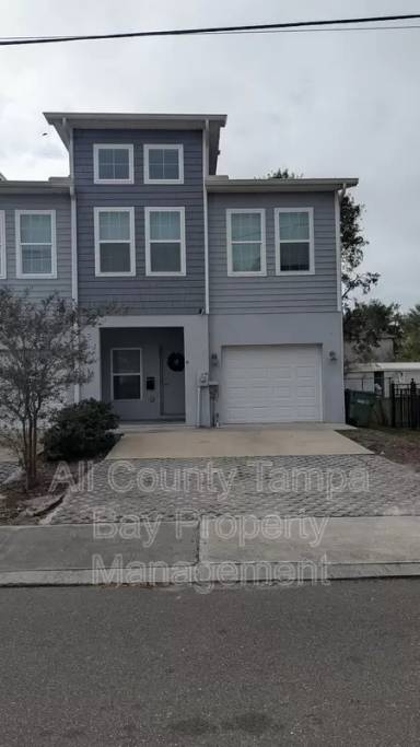 Main picture of 3802 W Elrod Ave
