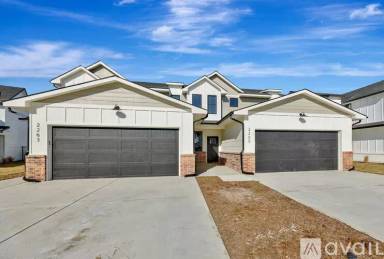 Main picture of 2263 N 159th Ct E