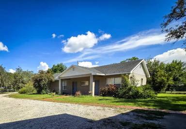 Main picture of 70 Powell Rd