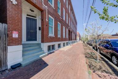 Main picture of 1709A S 9th St