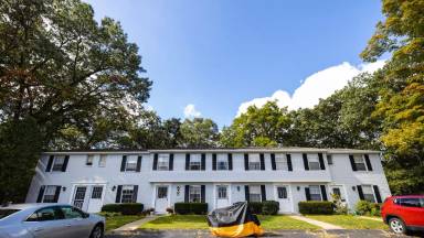 Main picture of 402 - 485 Hartford Sq