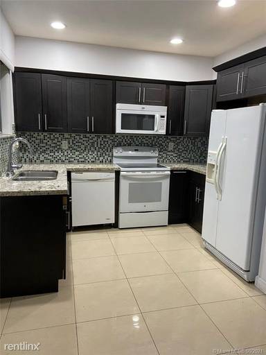 Main picture of 22971 SW 112th Ct