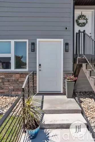 Main picture of 5011 Charmwood Dr