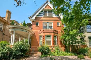 Main picture of 1249 York St