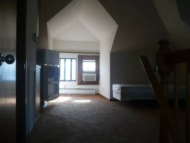 Main picture of 736 S Forest Ave