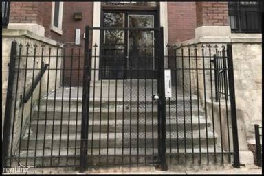 Main picture of 5256 S King Dr