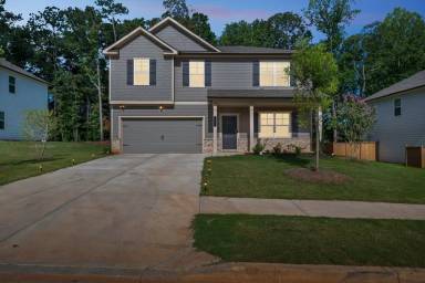 Main picture of 466 Madison Lakeview Dr