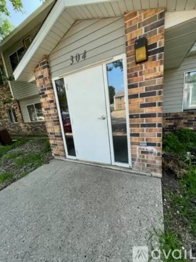 Main picture of 304 6th St SW