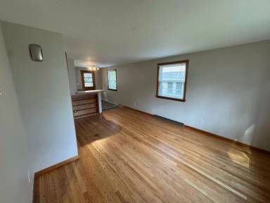 Main picture of 326 Elm Dr
