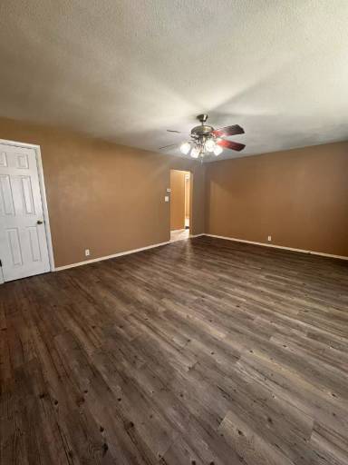 Main picture of 3009 W Olive St