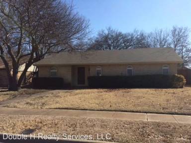 Main picture of 2008 Briarwood Dr