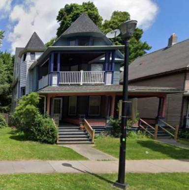 Main picture of 79 Alexander St