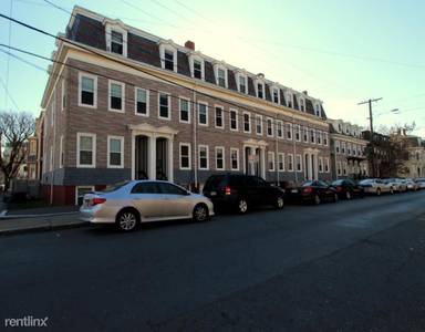 Main picture of 102 Pearl St