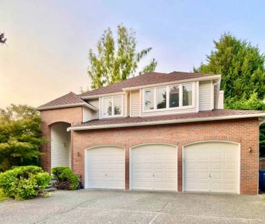 Main picture of 21410 SE 35th Way