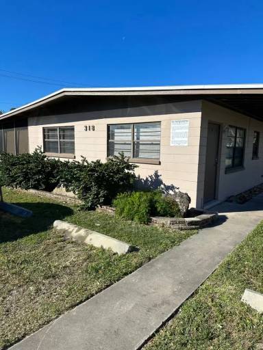 Main picture of 318 Woodland Ave