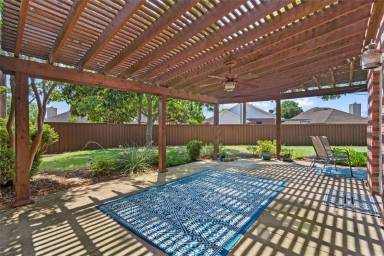 Main picture of 8500 Timber Crest Ct