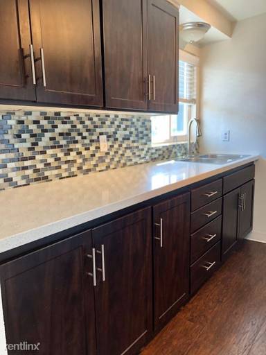Main picture of Melrose 36 Place Apartments
