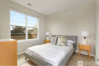 Main picture of 101 E 23rd St