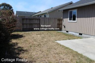 Main picture of 1735 Oakdale Dr