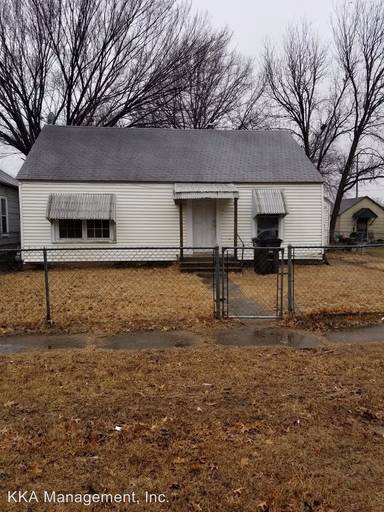 Main picture of 227 N Santa Fe Ave