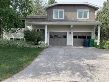 Main picture of 514 W Spring Creek Dr