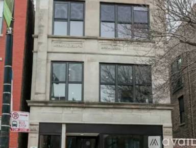 Main picture of 1301 N Hoyne Ave