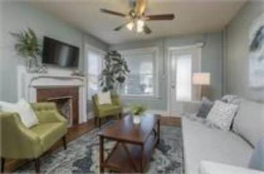Main picture of 3718 Warwick Blvd