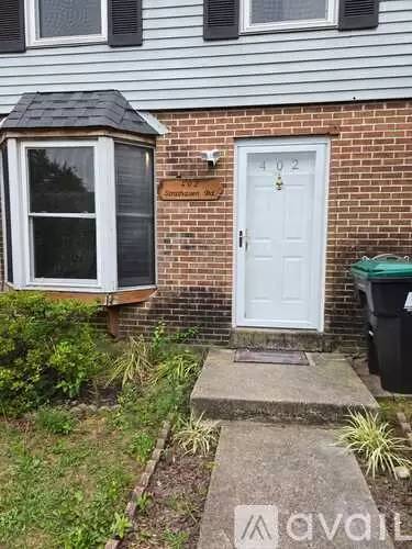 Main picture of 448 Strathaven Ct