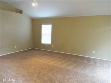 Main picture of 631 Gateship Dr