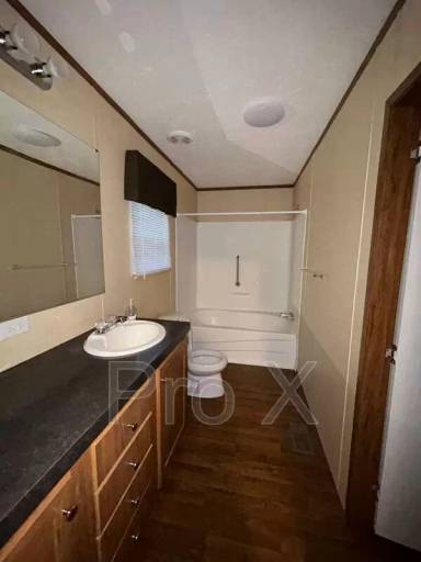 Main picture of 307 E Adams St
