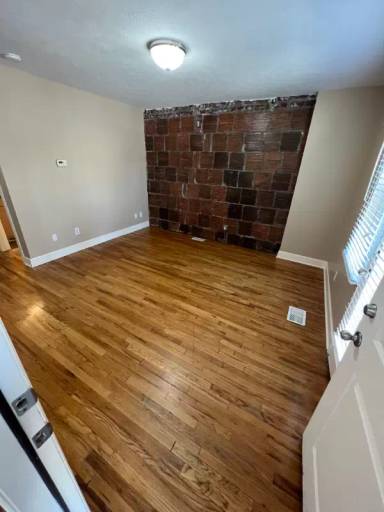 Main picture of 108 N 34th St
