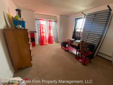 Main picture of 339 N Franklin St