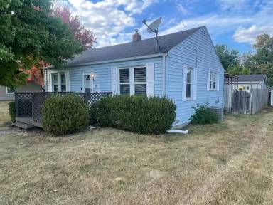 Main picture of 1266 South St