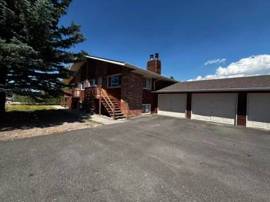 Main picture of 406 Hacker Ct