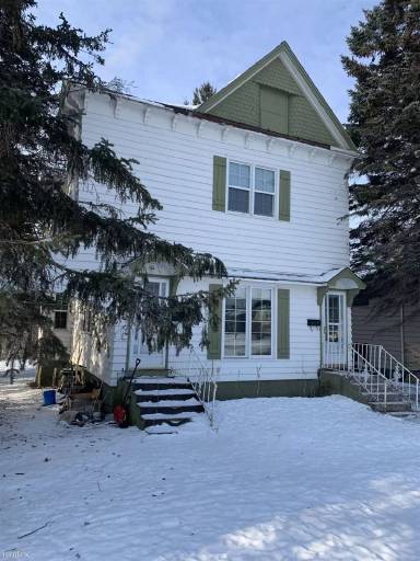 Main picture of 406 1/2 E 9th St