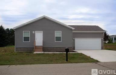 Main picture of 558 Bowline Blvd