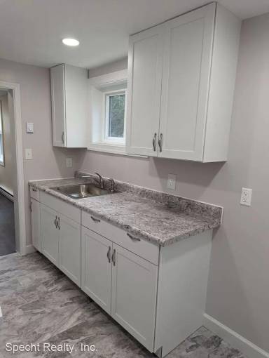 Main picture of 465 N Hanover St