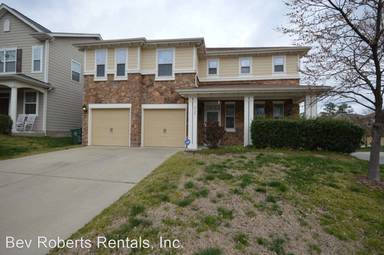 Main picture of 215 Bog Hill Ln