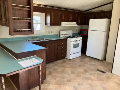 Main picture of 204 W Milton Rd
