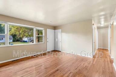 Main picture of 1364 Farmview Ave