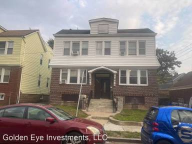 Main picture of 432-434 Leslie St