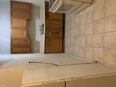 Main picture of 1055 Philip St