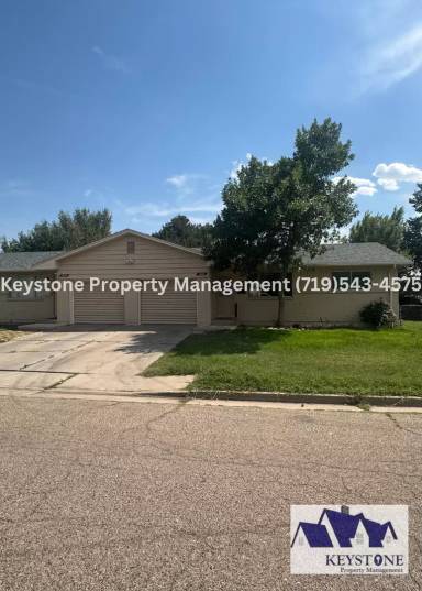 Main picture of 1624 W 31st St