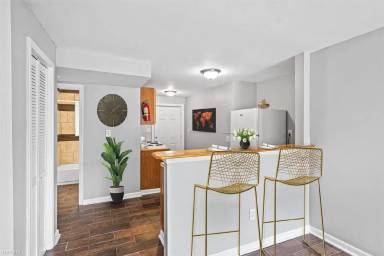 Main picture of 961 Desoto St NW