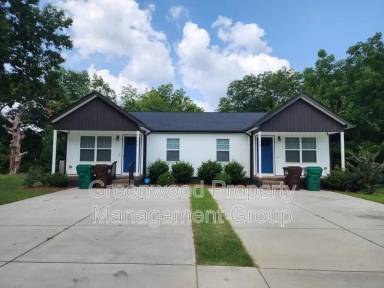 Main picture of 414 Whiteoak St