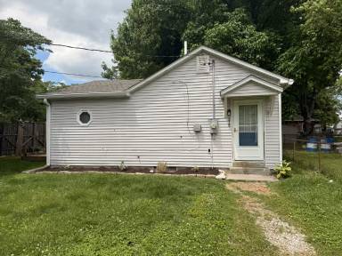 Main picture of 315 W Harrison St