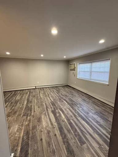 Main picture of 6010 Springfield Ave